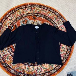 Trendy button up sweater *cropped*